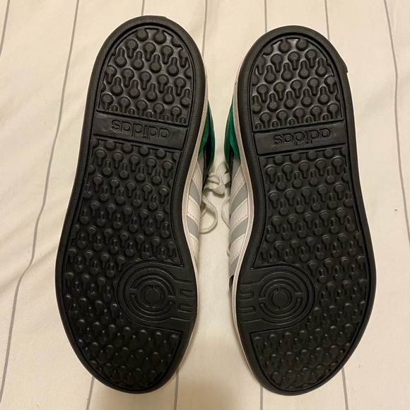 Adidas High Tops for kids - Picture 4 of 6